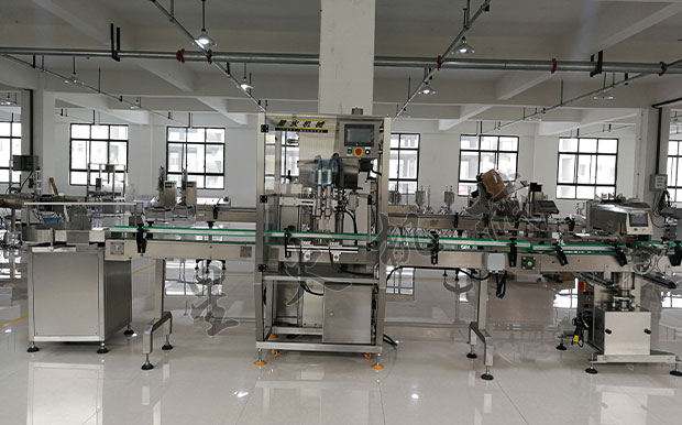 辉达娱乐小型中央厨房酱料生产线设备展示